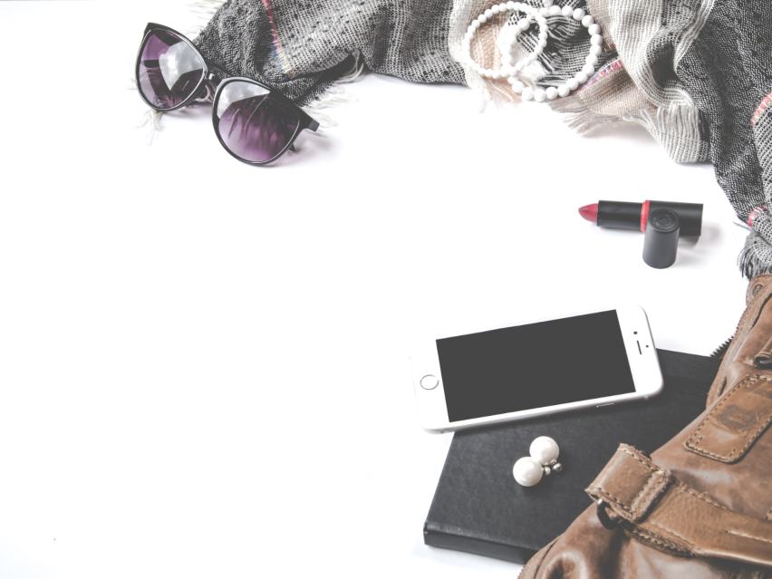 Anteojos, cartera y accesorios